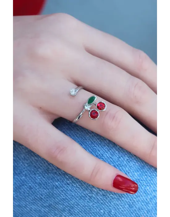 Gümüş Renk Kiraz Model Zirkon Taş Detay Kadın Yüzük