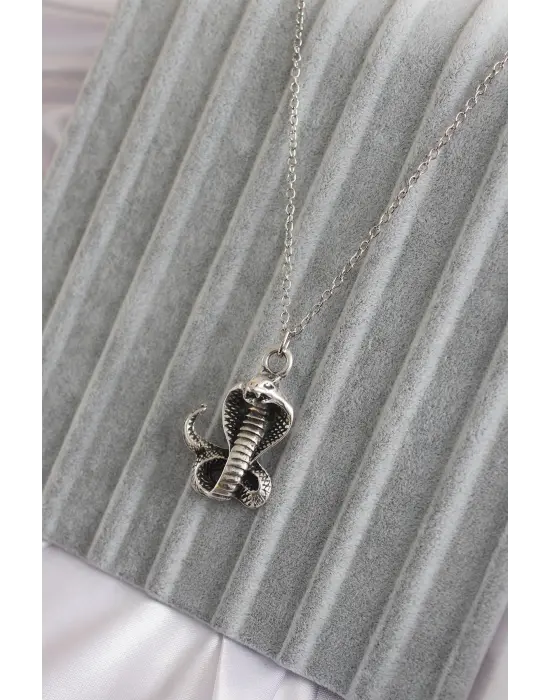 Gümüş Renk Kral Kobra Model Erkek Kolye