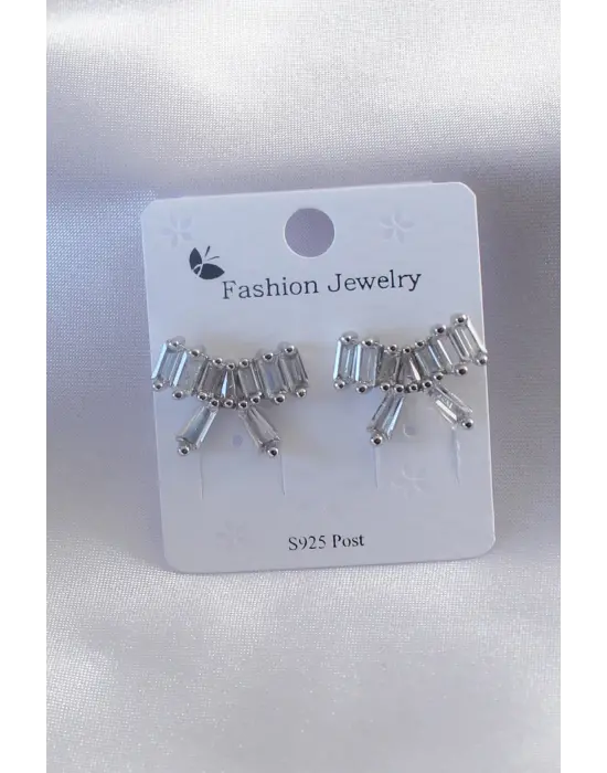 Gümüş Renk Kurdele Model Zirkon Taşlı Kadın küpe