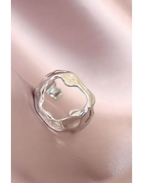 Gümüş Renk Metal Ayarlamalı Kadın Yüzük