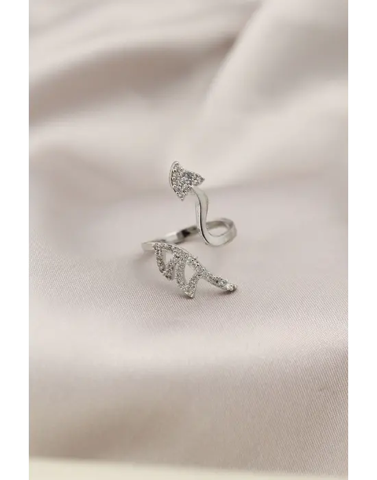 Gümüş Renk Metal Ok Tasarımlı Zirkon Taşlı Kadın Yüzük