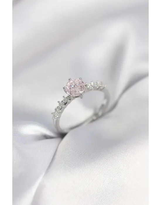 Gümüş Renk Pembe Tek Taş Model Zirkon Taşlı Kadın Yüzük
