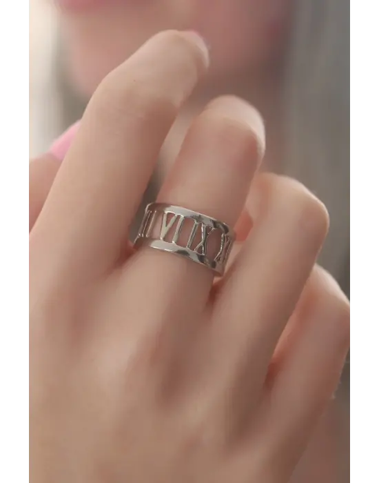 Gümüş Renk Roma Rakam Model Kadın Yüzük