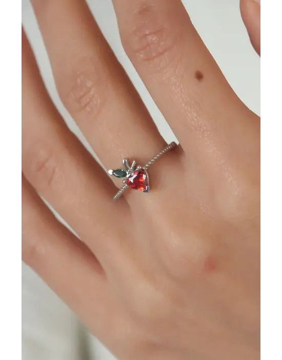 Gümüş Zirkon Taşlı Çilek Figür Çelik Yüzük