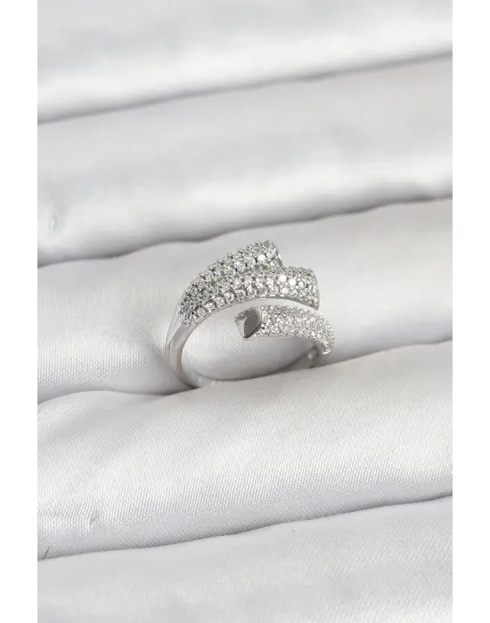 Gümüş Renk Zirkon Taşlı Pirinç Kadın Yüzük