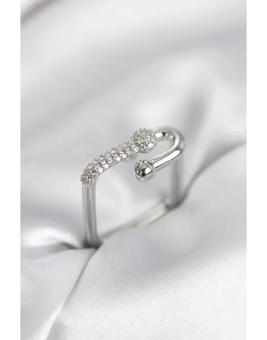 Gümüş Renk Zirkon Taşlı Tifani Model Kare Kadın Yüzük