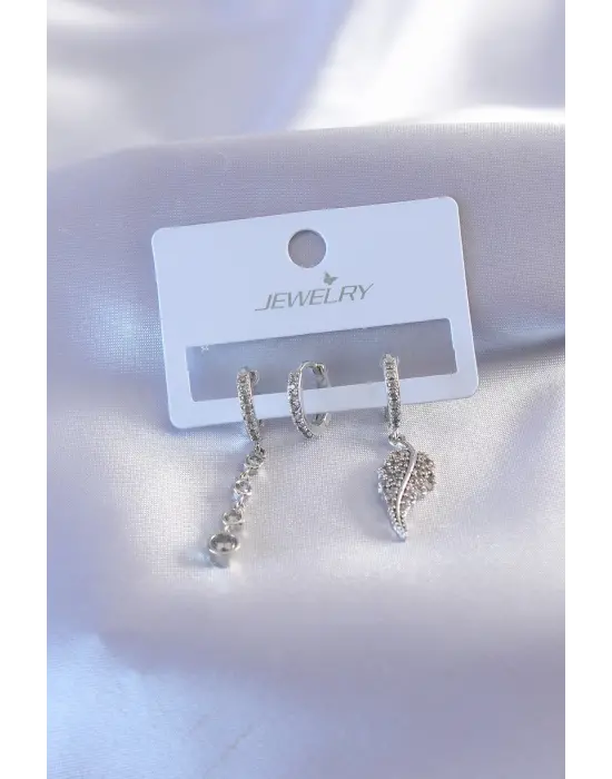 Gümüş Renk Zirkon Taşlı Yaprak Model Kadın Küpe