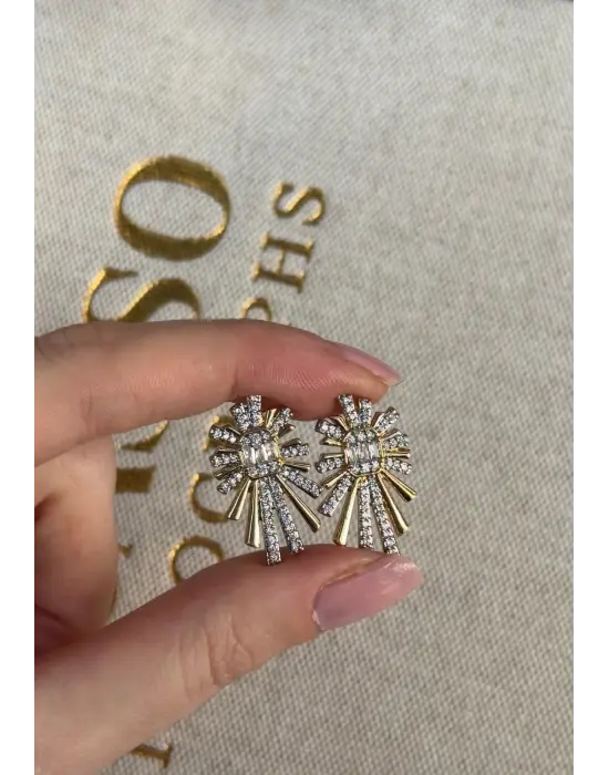 Güneş Model Koyu Renk Ortası Baget Taşlı Küpe