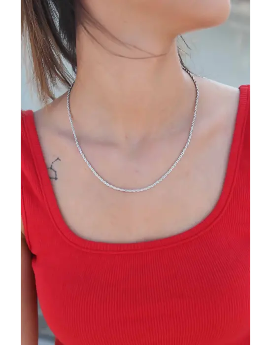 İnce Burgu Zincir Gümüş Renk Çelik Kadın Kolye