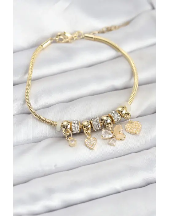 Kelebek Charmlı Gold Renk Kadın Bileklik