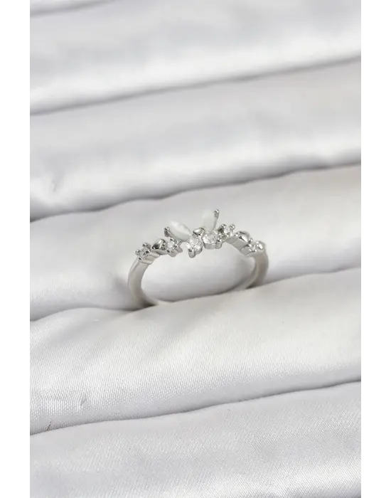 Kelebek Model Gümüş Renk Pirinç Kadın Yüzük