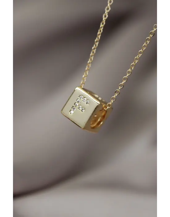 Küp Model Gold Renk Zirkon Taşlı F Harfli Kolye