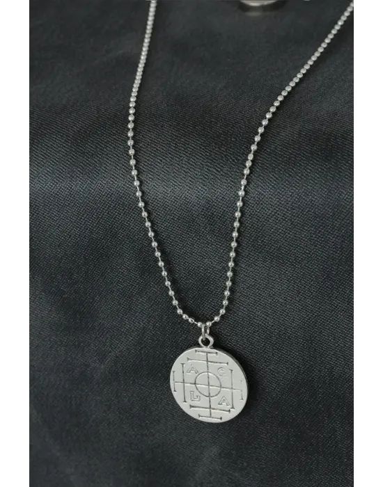 Madalyon Figürlü Metal Erkek Kolye