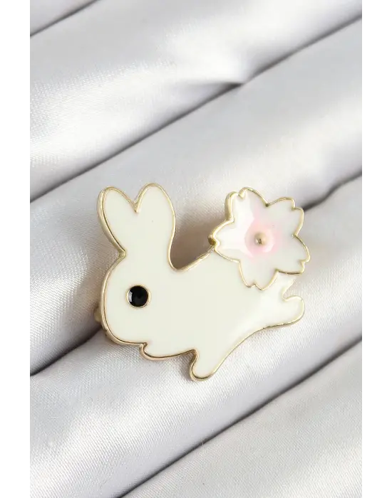 Mineli Çiçek Detaylı Krem Tavşan Figürlü Gold Renk Kadın Broş