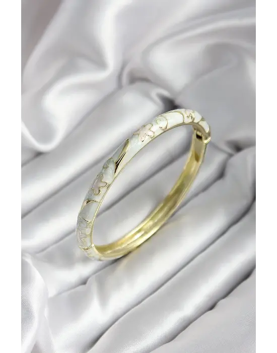 Mineli Pirinç Kırık Beyaz Çiçek Desenli Zirkon Taşlı Gold Renk Kadın Kelepçe (çap 60 mm)