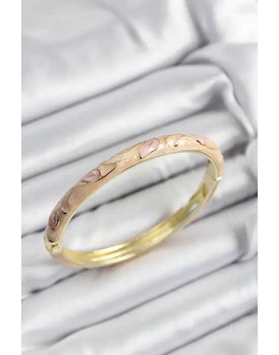 Mineli Çelik Pembe Ve Yavru Ağzı Çiçek Motifli Gold Renk Kadın Kelepçe