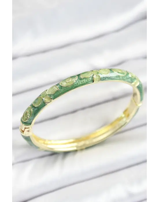 Mineli Pirinç Yeşil Çiçek Desenli Gold Renk Kadın Kelepçe