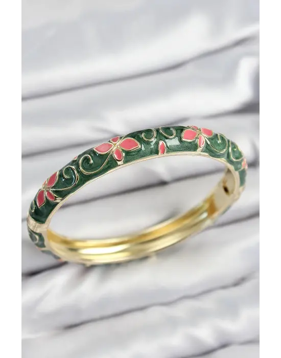 Mineli Pirinç Yeşil Çiçek Motifli Gold Kadın Kelepçe