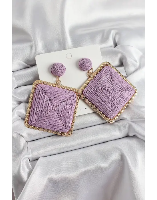 Mor Kare Figürlü Hasır Örgü Model Gold Renk Kadın Küpe