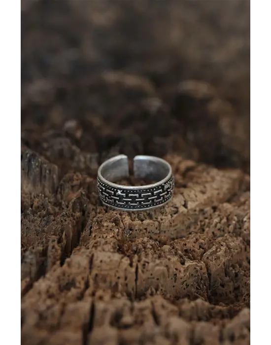 Motifli Tasarımlı Ayarlamalı Erkek Yüzük