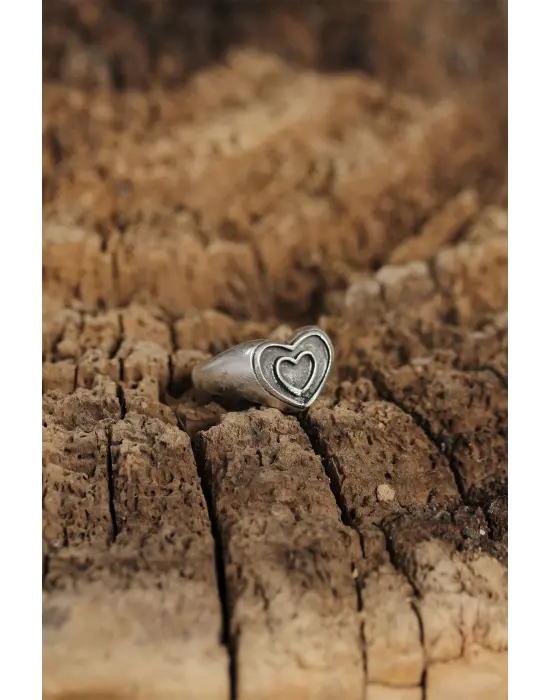 Otantik Kalp Tasarımlı Ayarlamalı Kadın Yüzük