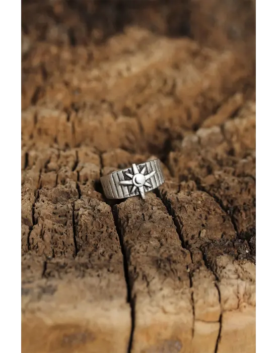 Otantik Kutup Yıldızı Tasarımlı Ayarlamalı Kadın Yüzük