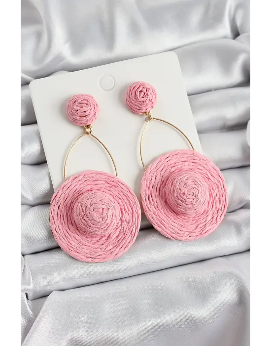 Pembe Şapka Figürlü Hasır Örgü Model Sallantılı Gold Renk Kadın Küpe