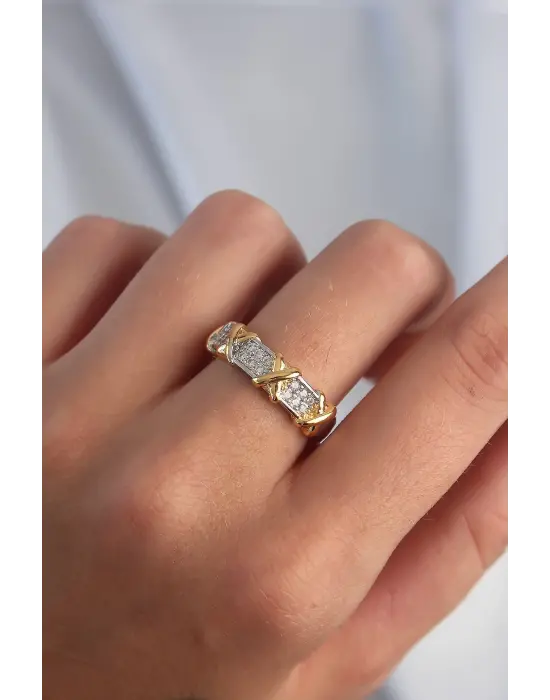  Ayarlamalı Gümüş Zirkon Taşlı XOXO Model Yüzük