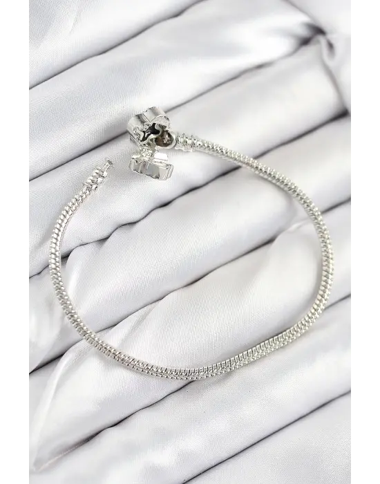 Pirinç Charm Zirkon Taşlı Yonca Model Gümüş Renk Kadın Bileklik