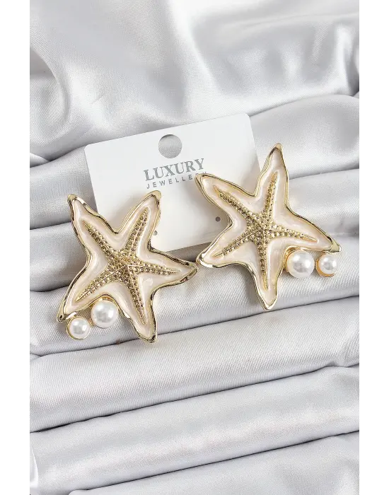 Pirinç Deniz Kabuğu Figürlü İnci Detaylı Gold Renk Kadın Küpe