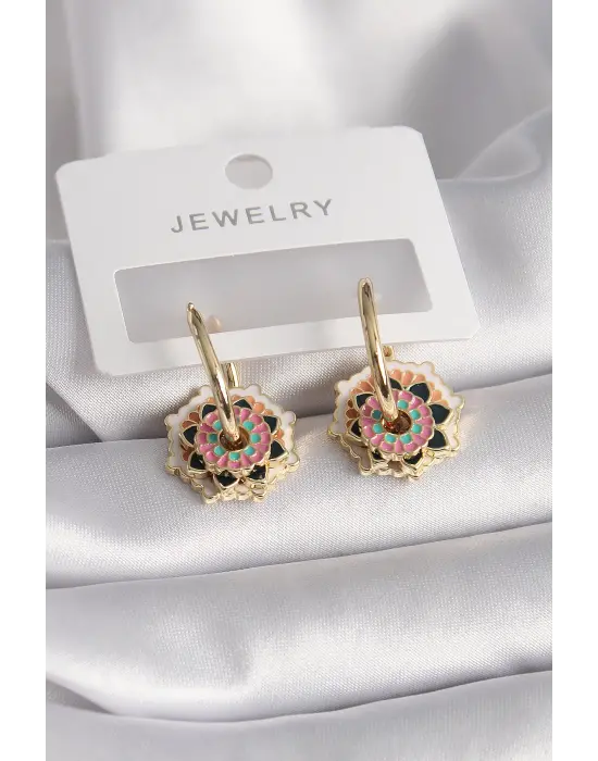  Altın Beyaz Siyahlı Renkli Motif Desenli Çelik Küpe