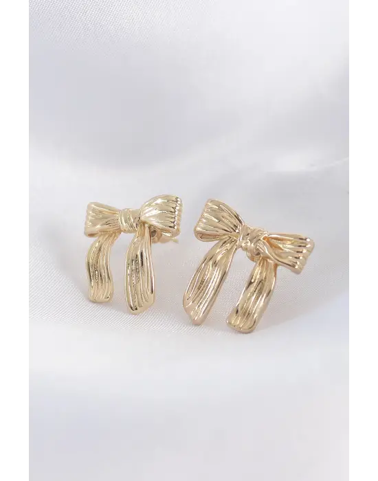  Altın Çizgi Detay Fiyonk Küpe