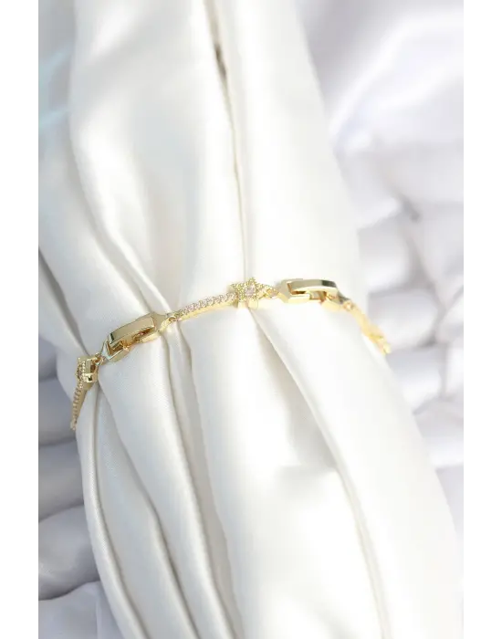 Pirinç Gold Renk Halley Yıldız Model Kadın Bileklik