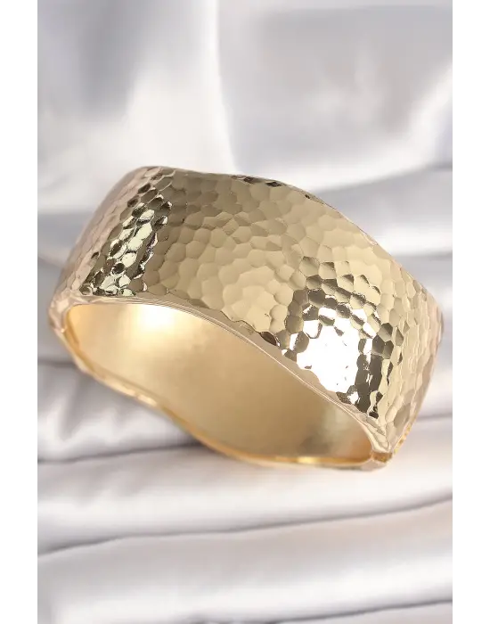 Pirinç Gold Renk İşleme Desenli Kadın Kelepçe