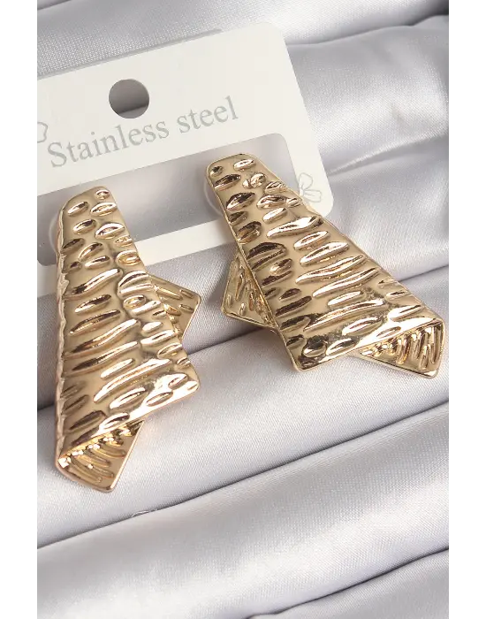  Altın İşleme Detaylı Katlanmış Kare Plaka Model Çelik Küpe