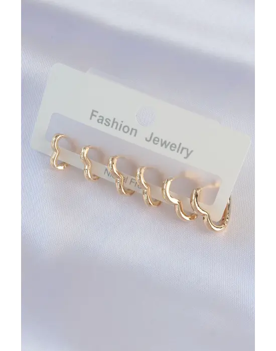  Altın Kalp Model Küpe Seti