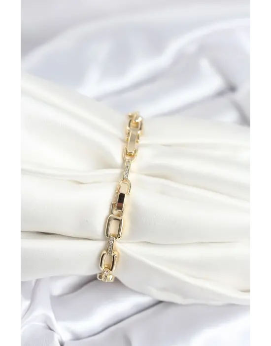 Pirinç Gold Renk Kare Zincir Model Zirkon Taşlı Kadın Bileklik