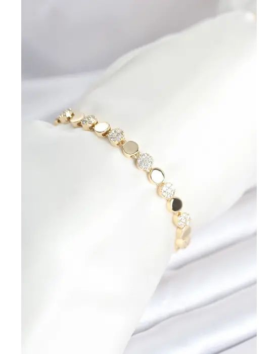 Pirinç Gold Renk Nokta Model Zirkon Taşlı Kadın Bileklik