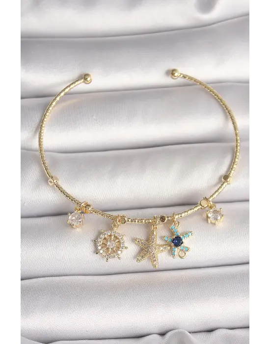 Pirinç Gold Renk Sallantı Zirkon Taşlı Yıldız Figür Charm Kadın Bileklik