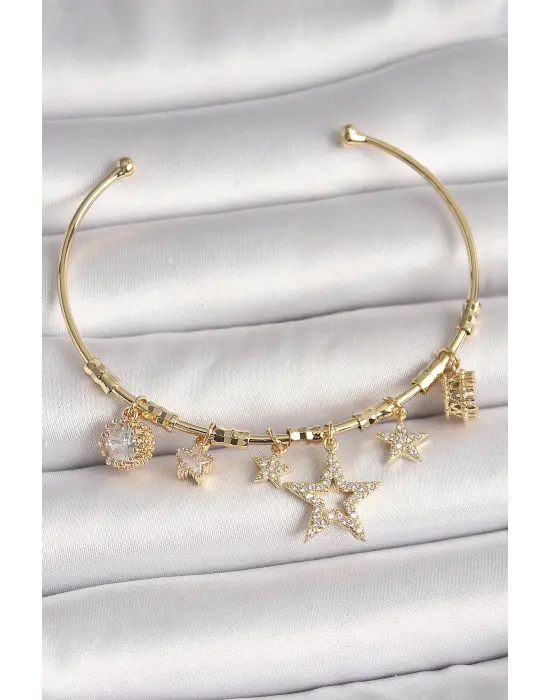 Pirinç Gold Renk Sallantı Zirkon Taşlı Yıldız Model Kalp Detay Charm Kadın Bileklik