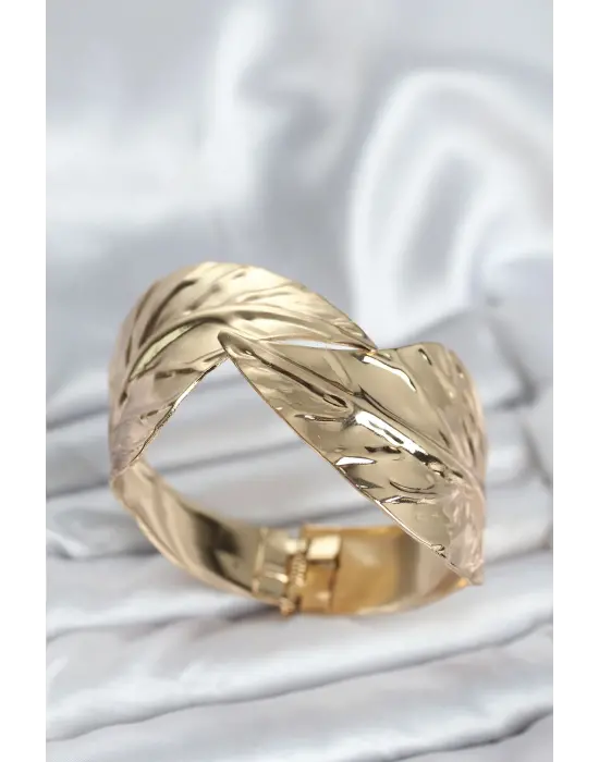 Pirinç Gold Renk Yaprak Model Kadın Bileklik