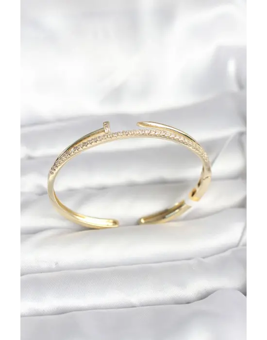 Pirinç Gold Renk Zirkon Taşlı Çivi Model Kadın Kelepçe Bileklik