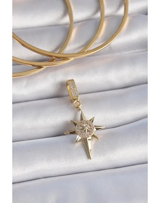 Pirinç Gold Renk Zirkon Taşlı Kutup Yıldızı Model Ajda Charm