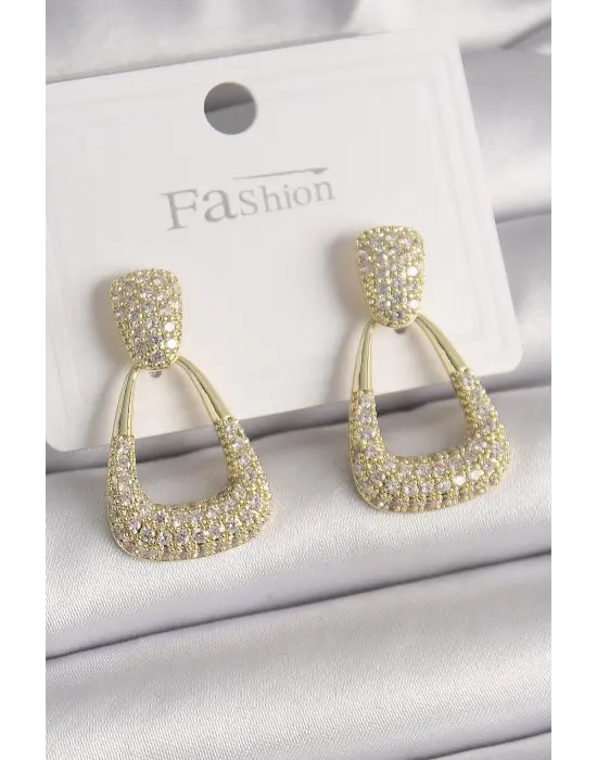  Altın Zirkon Taşlı Sallantı Üçgen Model Çelik Küpe