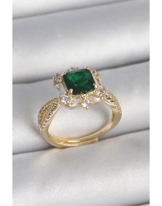 Pirinç Gold Renk Zirkon Taşlı Yeşil Kare Tektaş Model Kadın Yüzük