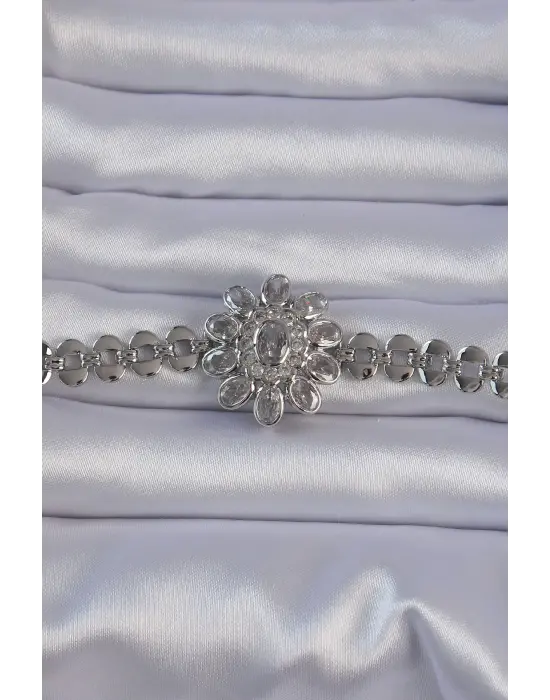 Pirinç Gümüş Renk İri Zirkon Taşlı Çiçek Figürlü Bileklik