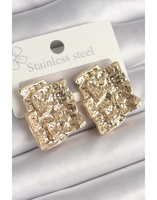  Gümüş İşlemeli Kare Plaka Model Çelik Küpe