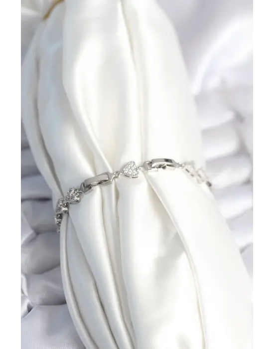 Pirinç Gümüş Renk Kalp Model Kadın Bileklik