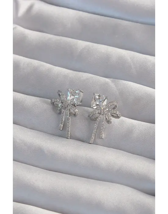  Gümüş Kare Zirkon Taşlı Fiyonk Küpe