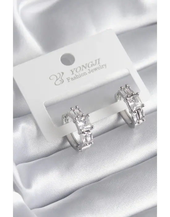  Gümüş Kare Zirkon Taşlı Çelik Küpe